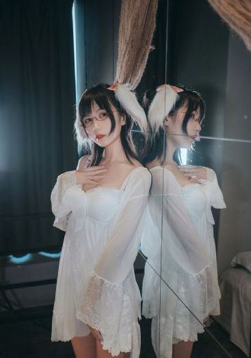 日韩精品成人色飞凤春宵_1080P全集免费播放