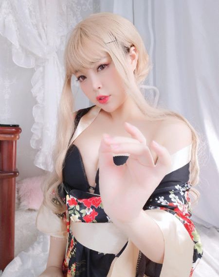 欧美silkstockings_超清动漫在线观看