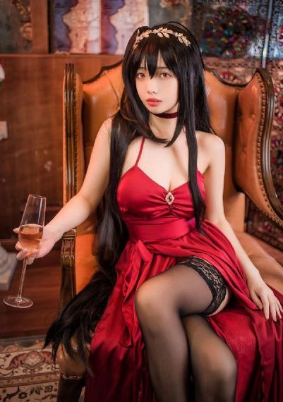 欧美女人人与狗_国产剧全集免费播放