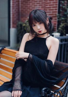免费国产嗨直播_4K全集免费观看