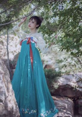 蜜桃精品一曲二曲三曲久久久_DVD电视剧在线观看